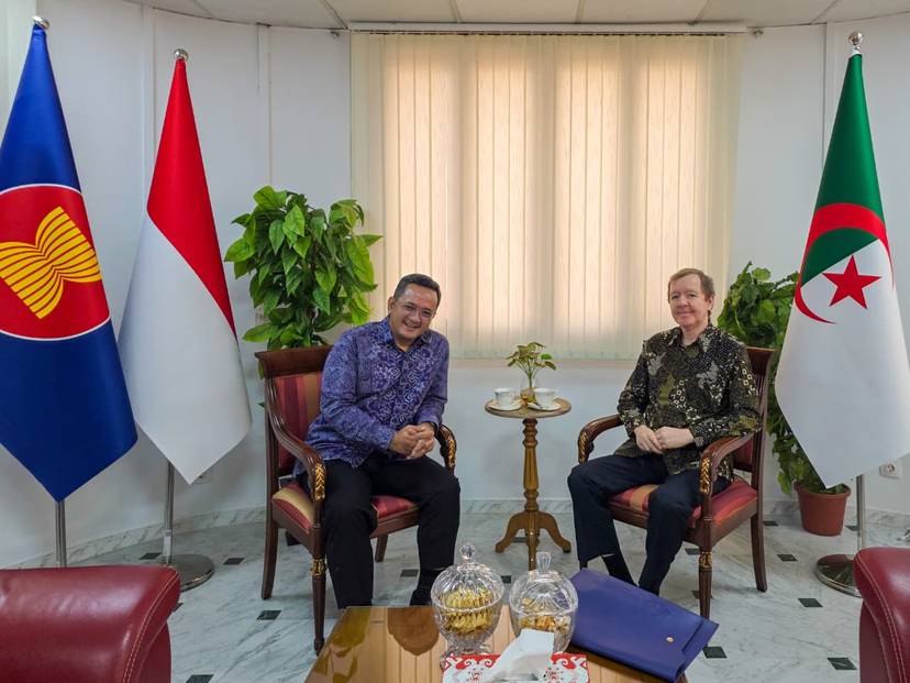 Ambassador Osmane met with his Indonesian counterpart Ambassador Ambary