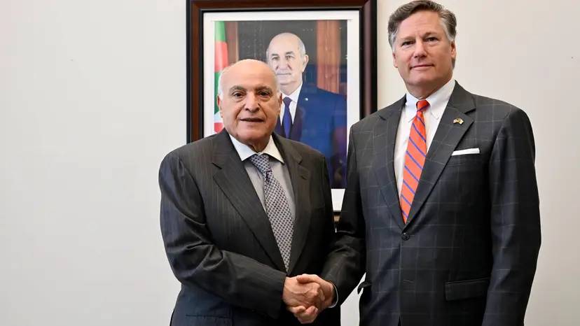 السيد عطاف يعقد جلسة عمل مع نائب وزير الخارجية الأمريكي